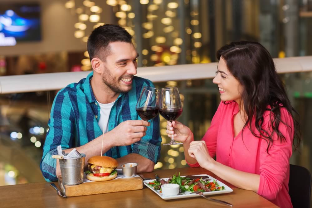 Im Alten Land haben gutes Essen und Trinken einen hohen Stellenwert.