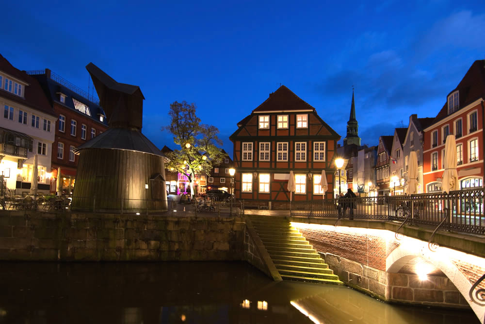 Stadtführungen wie der Dämmertörn oder der maritime Stadtrundgan in Stade